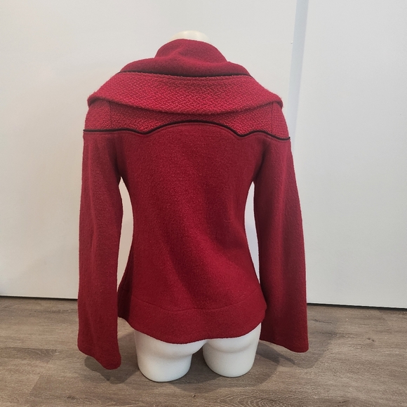 Red Annie50 Coat - Picture 3 of 11